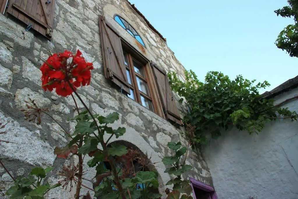 Alacati Asmali Konak Hotel